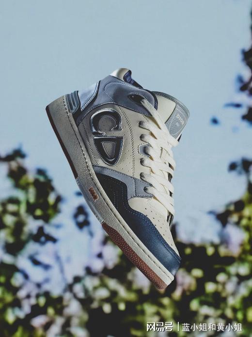 细腻皮革工艺与运动风格的融合DIOR B57运动鞋 品牌(图6)