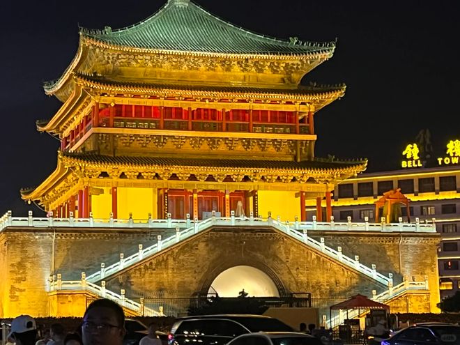 0走完西安景点四天三晚品质游!西安跟团4天多少钱?人均90(图3) 0走完西安景点四天三晚品质游!西安跟团4天多少钱?人均90(图3)